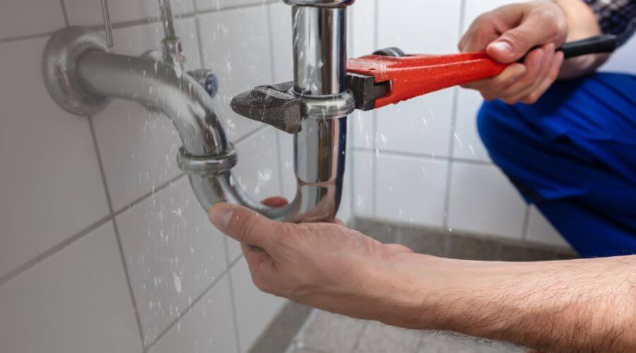 Expert burst pipe repair services in Colton, SD